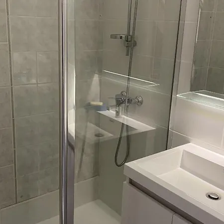 Апартаменты F2 Avec Mezzanine, Jardinet, Terrasse Et Parking - 4 Couchages, - Fr-1-680-18 *